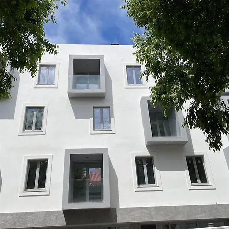 Avenue Centro Casa 아파트 세투발