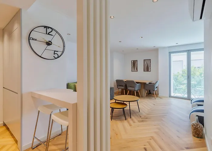 Avenue Centro Casa Σετούμπαλ